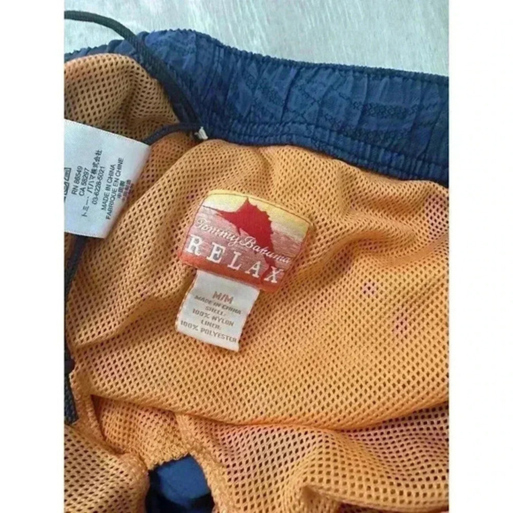 Tommy Bahama Men's Blue‎ Shorts - Picture 3 of 3